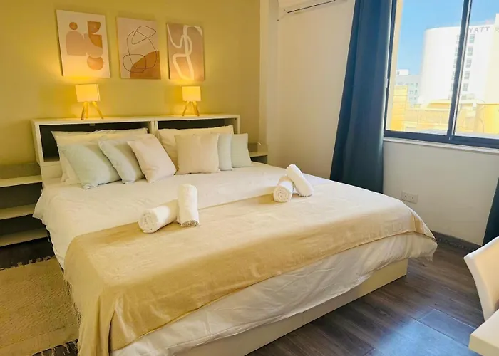 Torri Katur 2 Apartment *