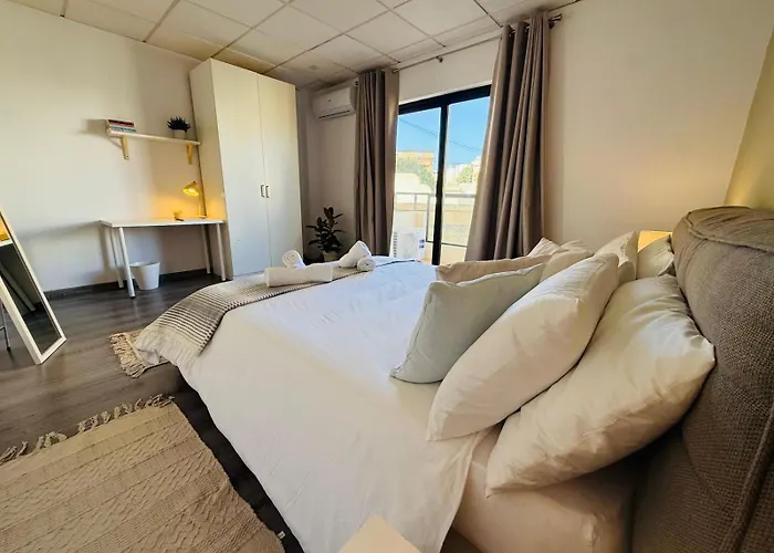 Torri Katur 2 Saint Julian's